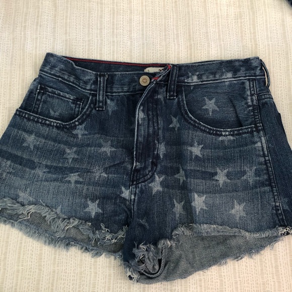 Women’s denim shorts - Picture 1 of 2